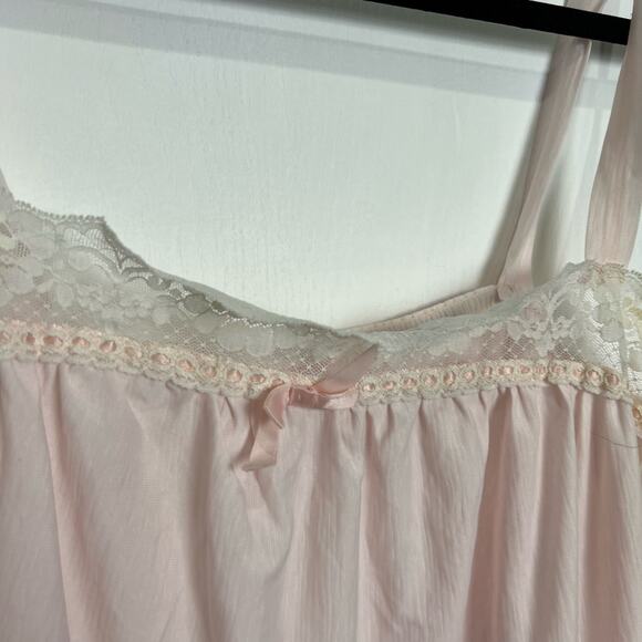 Vintage Spotlight Pale Light Pink Dainty Tank Top Made in USA Women's Size Small - Picture 4 of 7